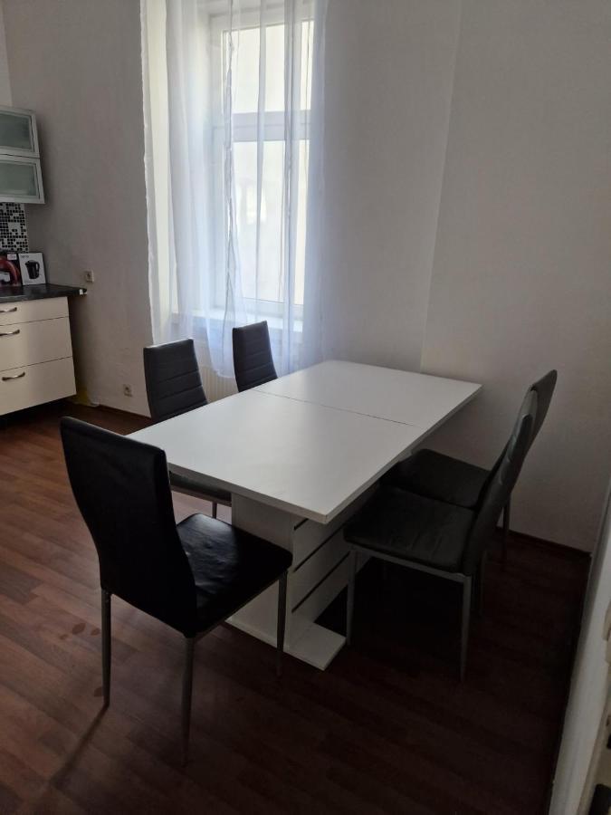 וינה Central City Apartment 131 מראה חיצוני תמונה